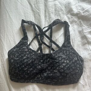 lululemon sports bra